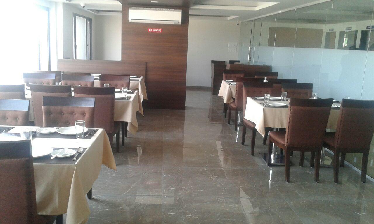 Hotel Comfort Bharuch Exterior photo