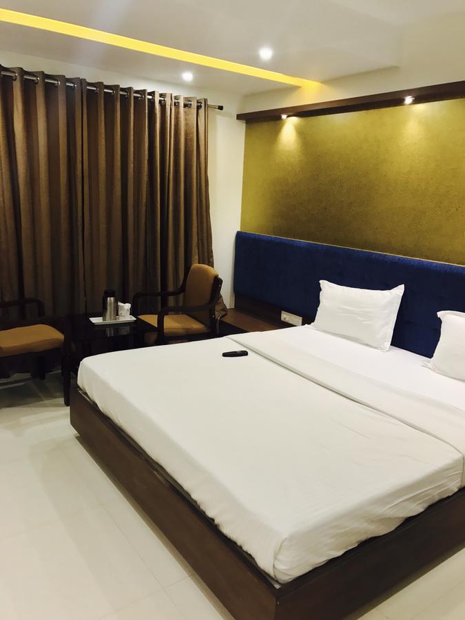 Hotel Comfort Bharuch Exterior photo