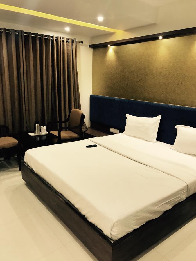 Hotel Comfort Bharuch Exterior photo